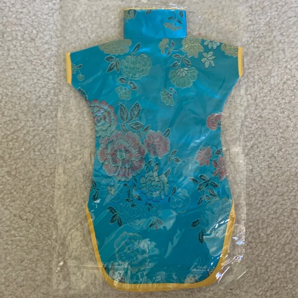 NWT Vintage Chinese Silk Brocade Wine Bottle Cover Asian Novelty 6x Variety Set